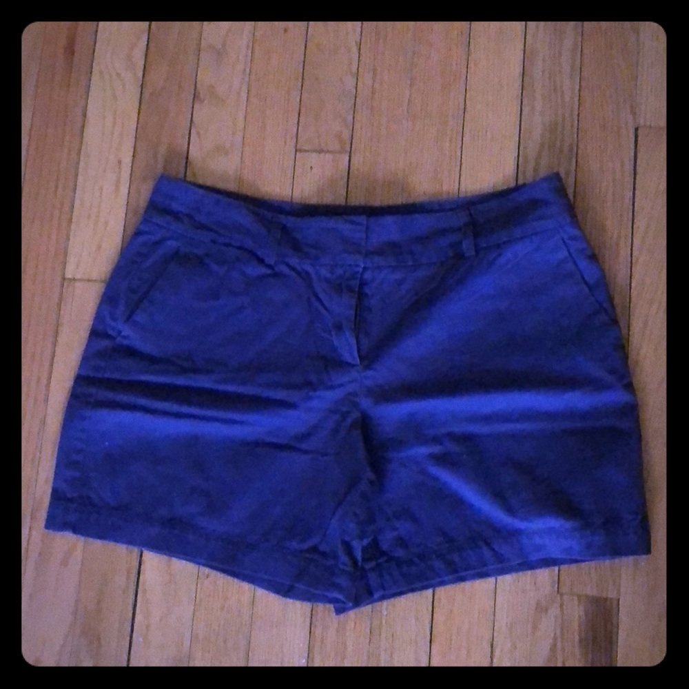 Loft 6’ inseam blue shorts